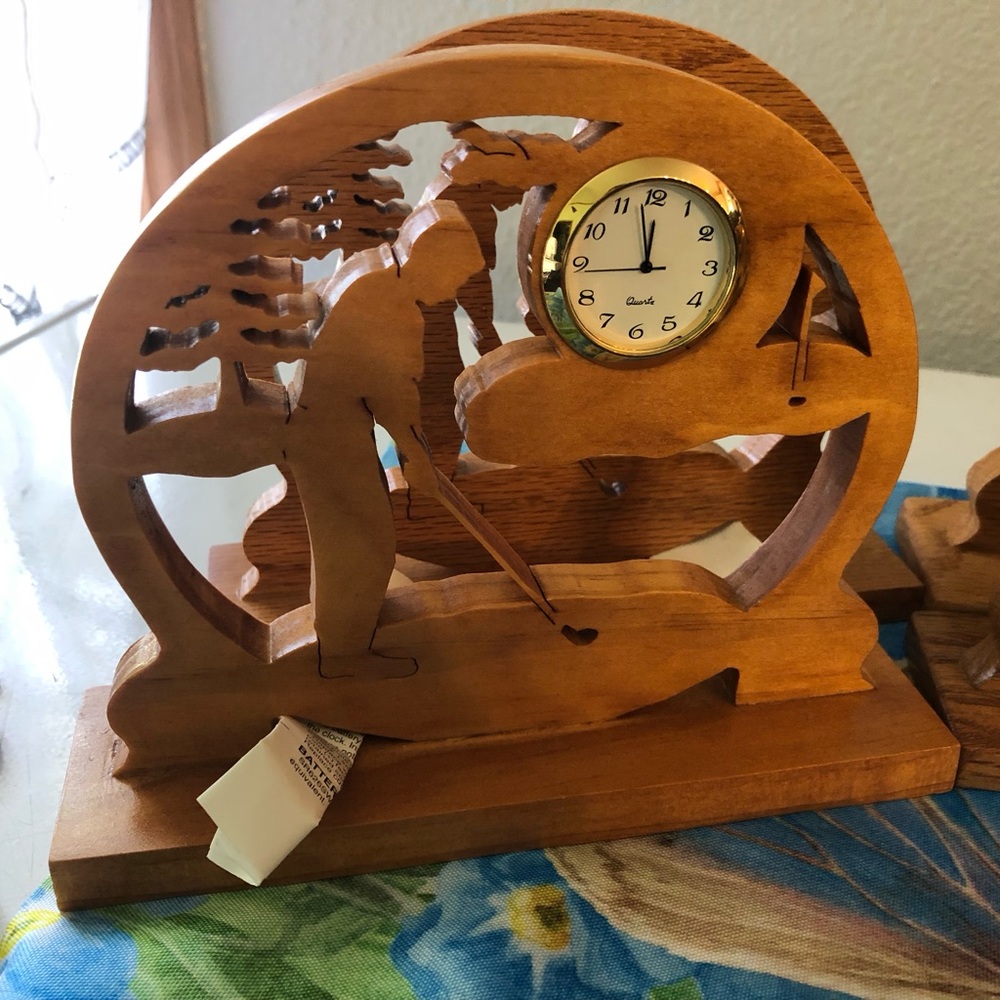 Desk clocks - Picture 3 of 3